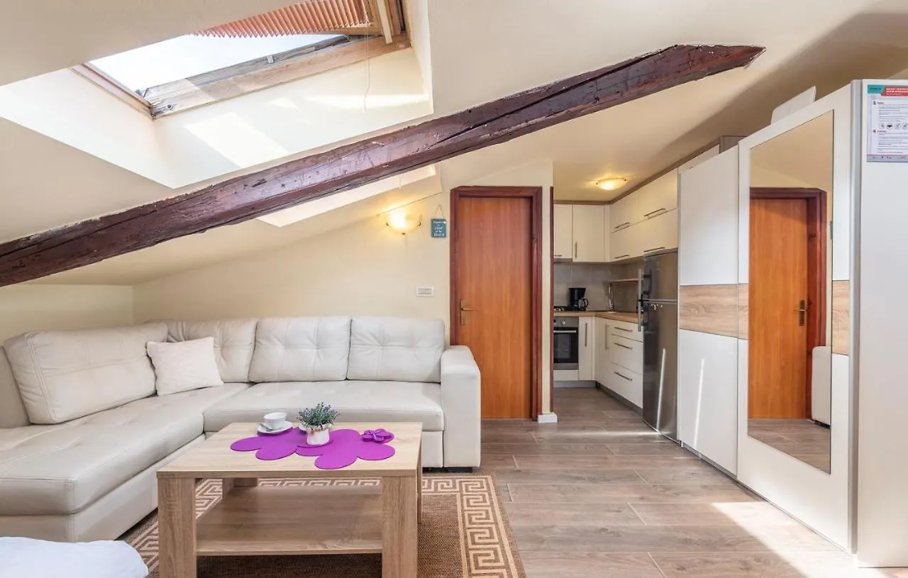 Apartment Zeljka Porec Guest house